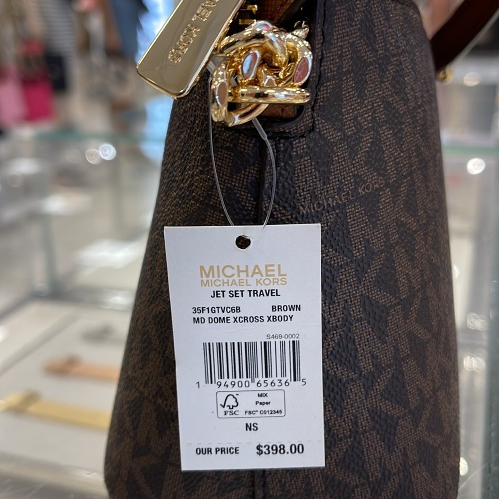 MICHAEL KORS
Jet Set Travel Medium Logo Dome Crossbody Bag
Brown 
NWT - Picture 12 of 16